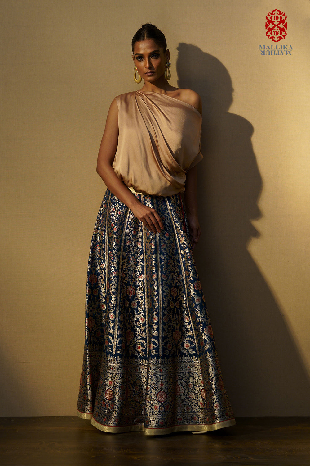 Shaheen' banarasi silk brocade lehenga silk midnight blue - image 2