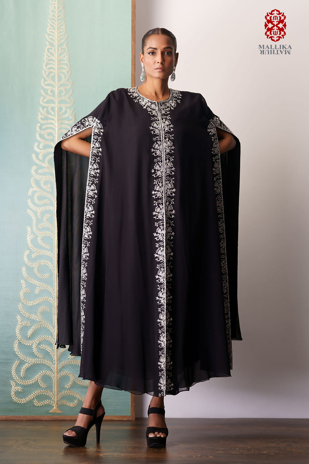 Xenia georgette mantle black - image 4