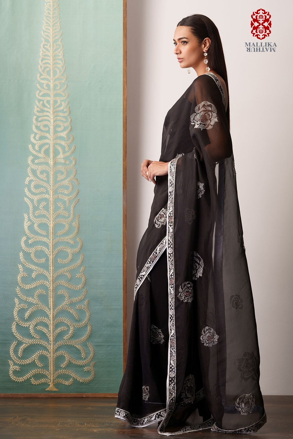 ‘Chand Gulaab’ black kora sari hand embroidered - image 4