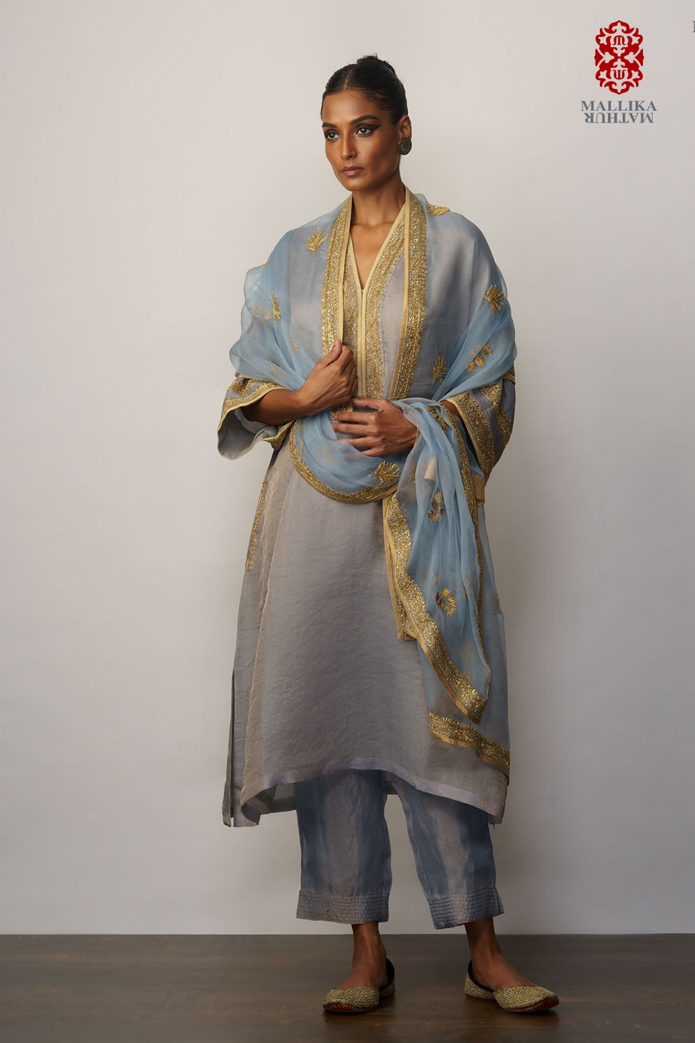 Duapatta kora ice blue embroidered
