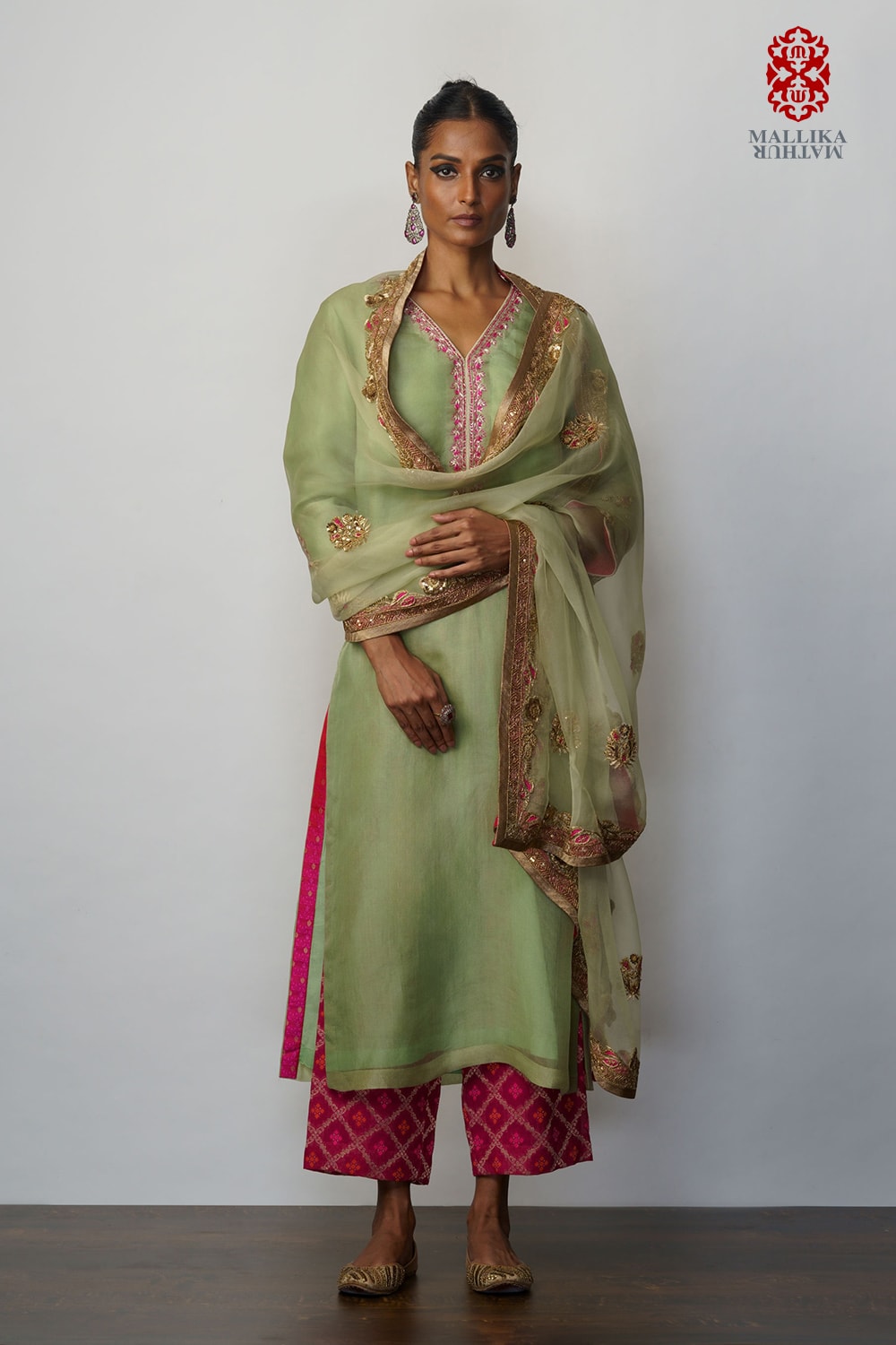 Dupatta kora mint green embroidered