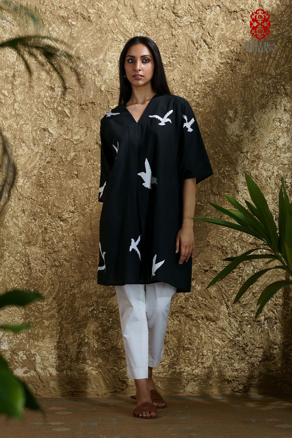 'Parinda' caftan dress muslin short appliqué