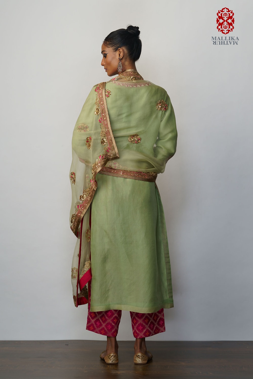 Dupatta kora mint green embroidered - image 2