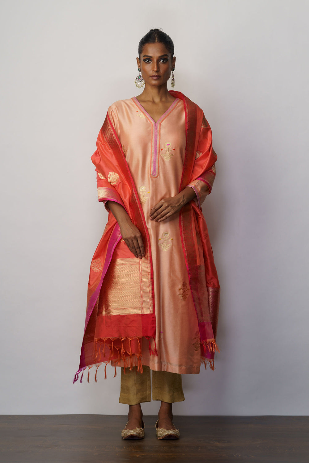 Kurta Silk Meenakari Buti Peach