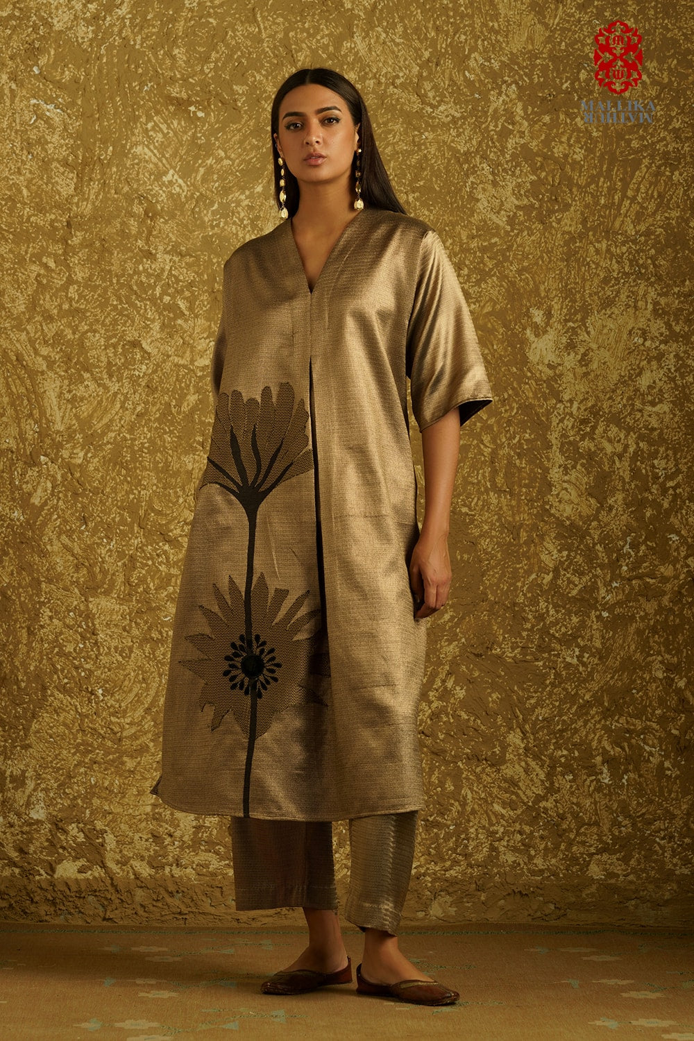 Peony Bloom' applique caftan dress burnt gold - image 4