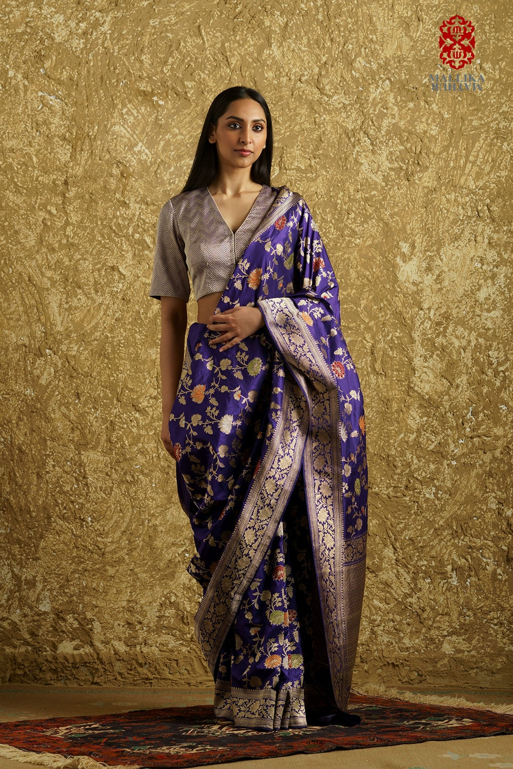Phool -bahaar’ baingani or purple Benarasi silk sari - image 4