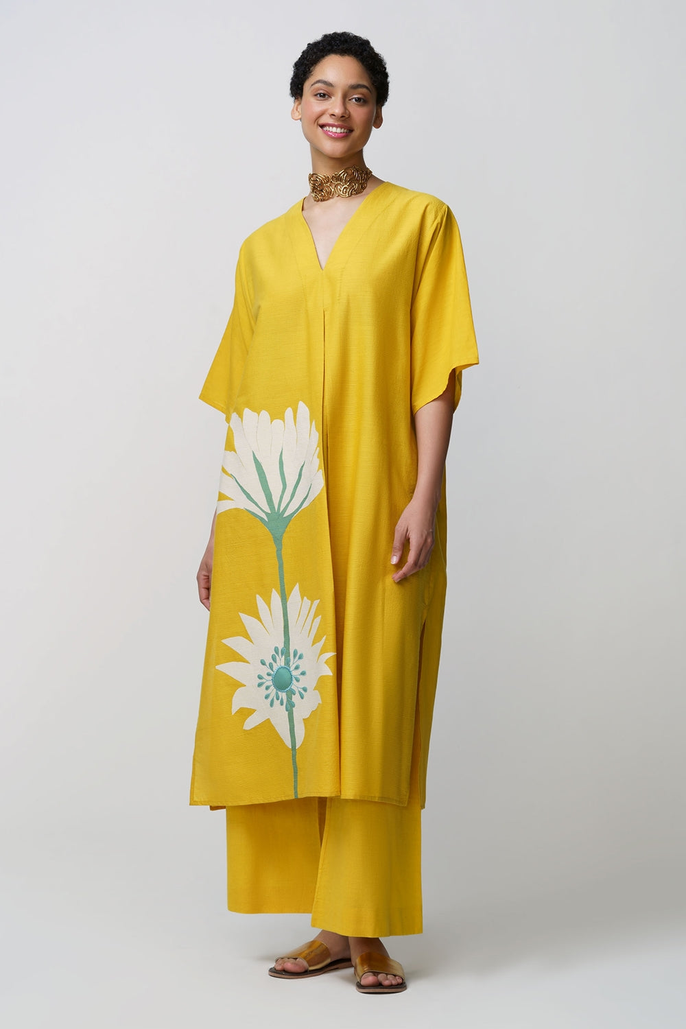 Caftan dress muslin peony flower applique - image 2