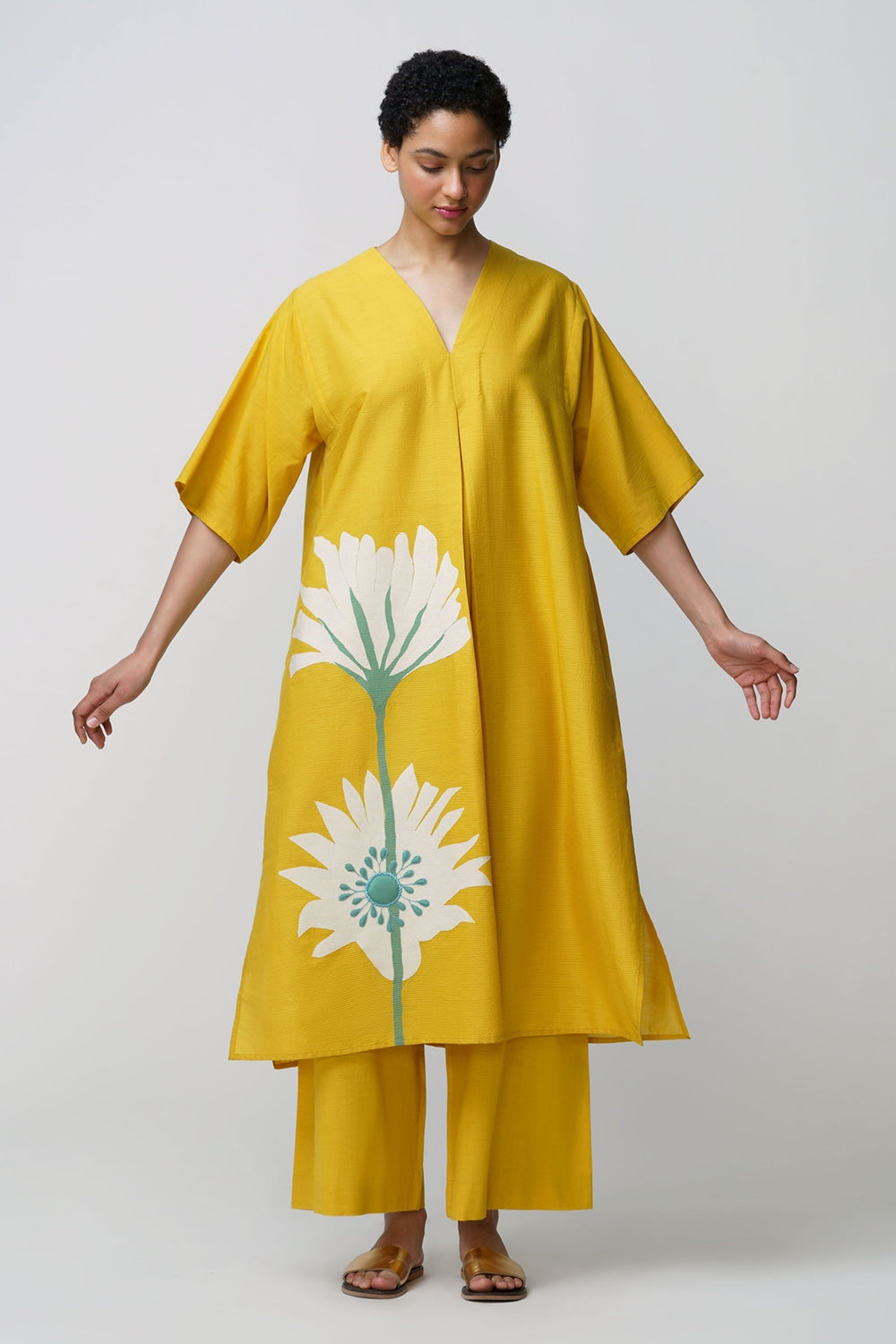 Caftan dress muslin peony flower applique - image 4