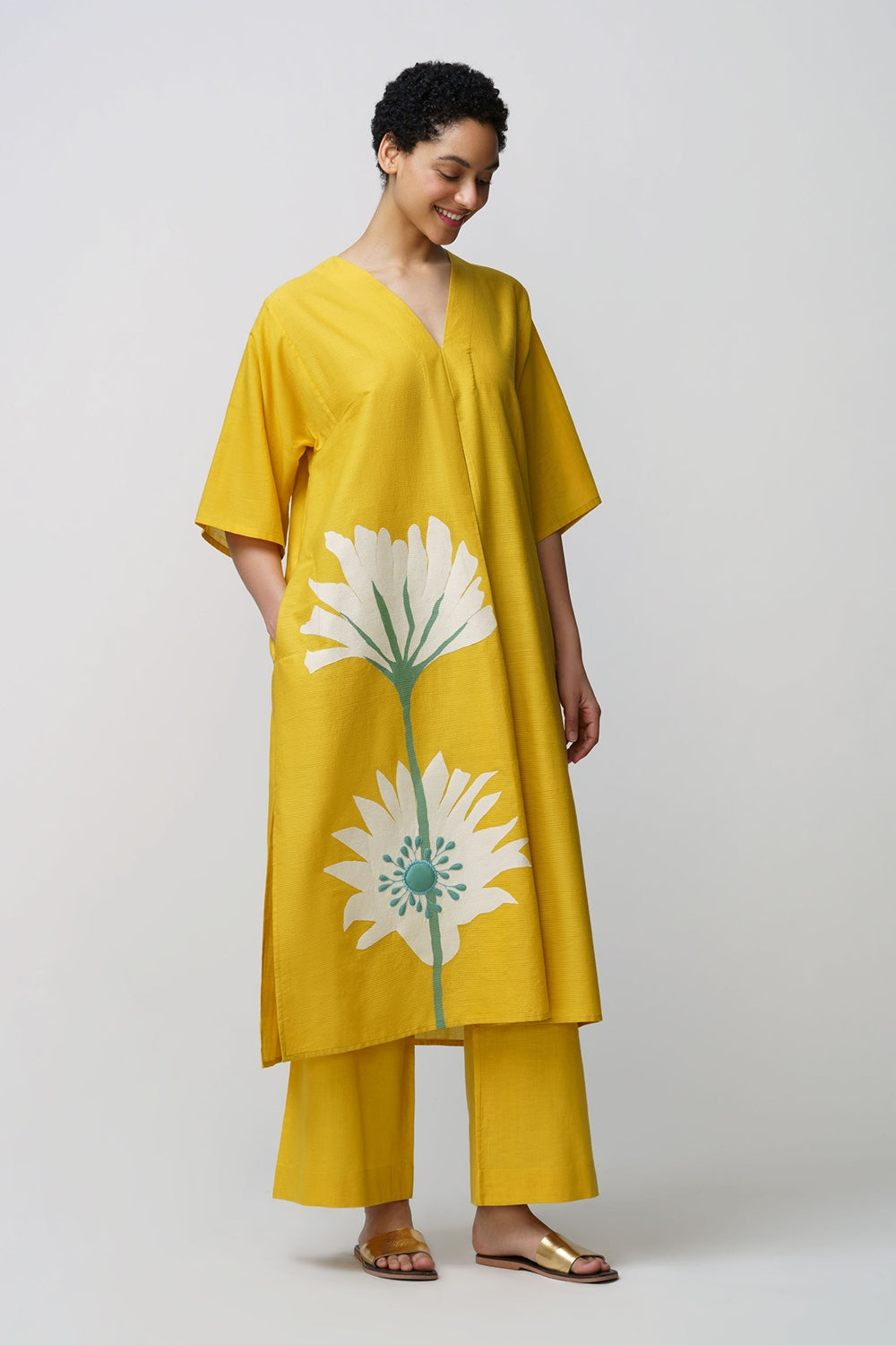 Caftan dress muslin peony flower applique - image 3