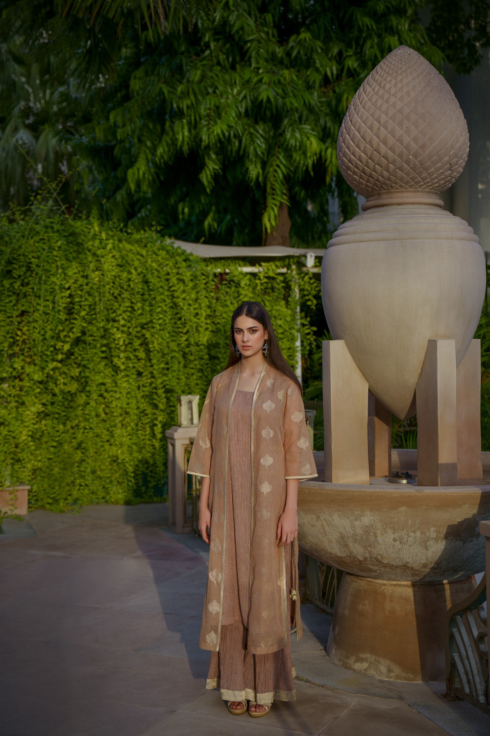 Mughal 'Chogha' Jamdani burnt rose - image 2