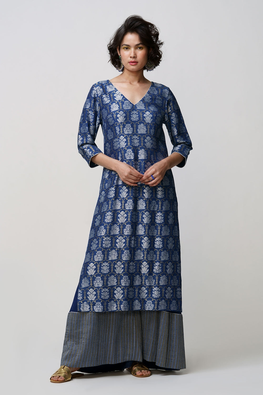 Mira' Sharara Set Moonga Tussar Midnight Blue & Gold - image 2