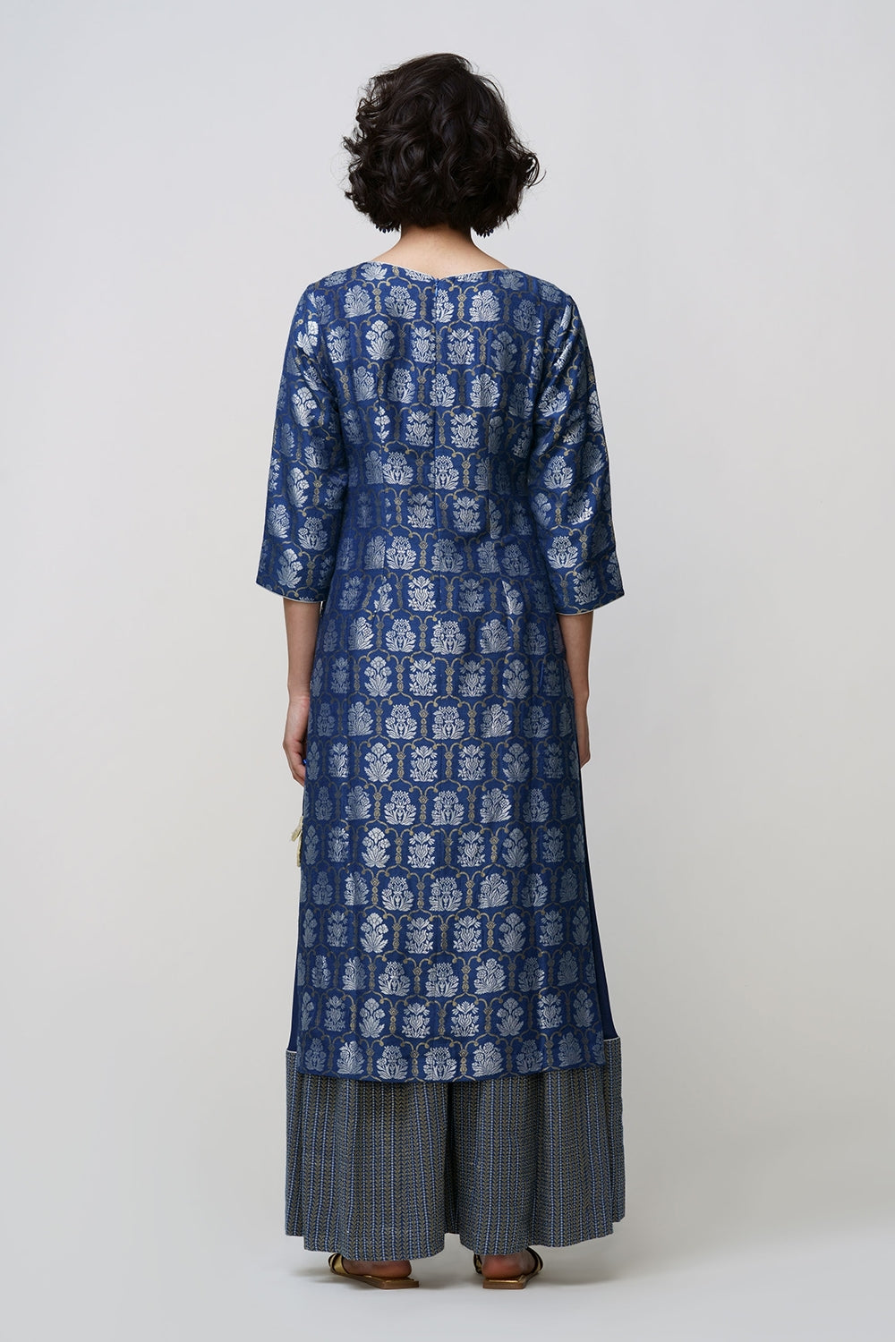 Mira' Sharara Set Moonga Tussar Midnight Blue & Gold - image 4