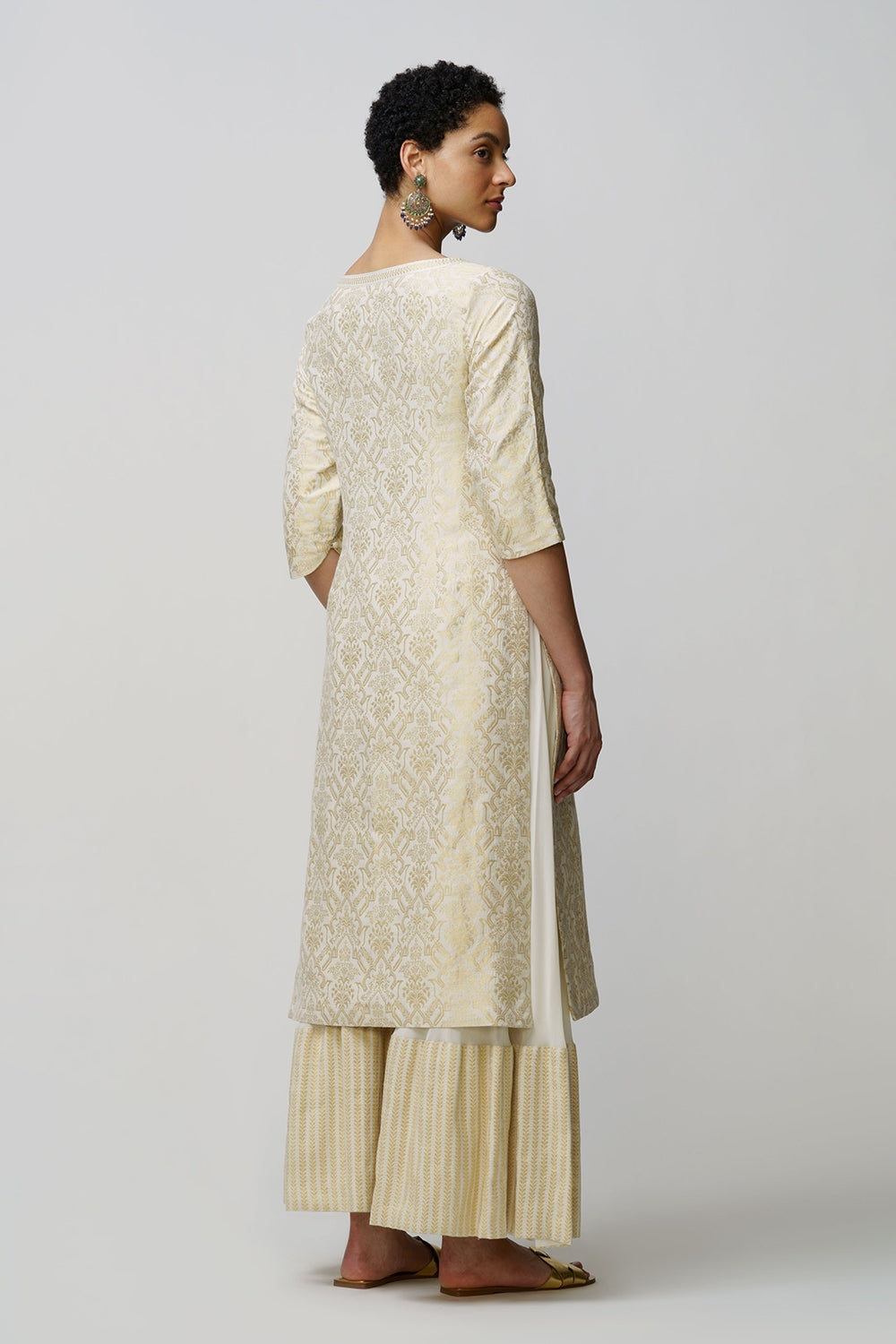 Mira' sharara set munga tussar ivory & gold - image 3