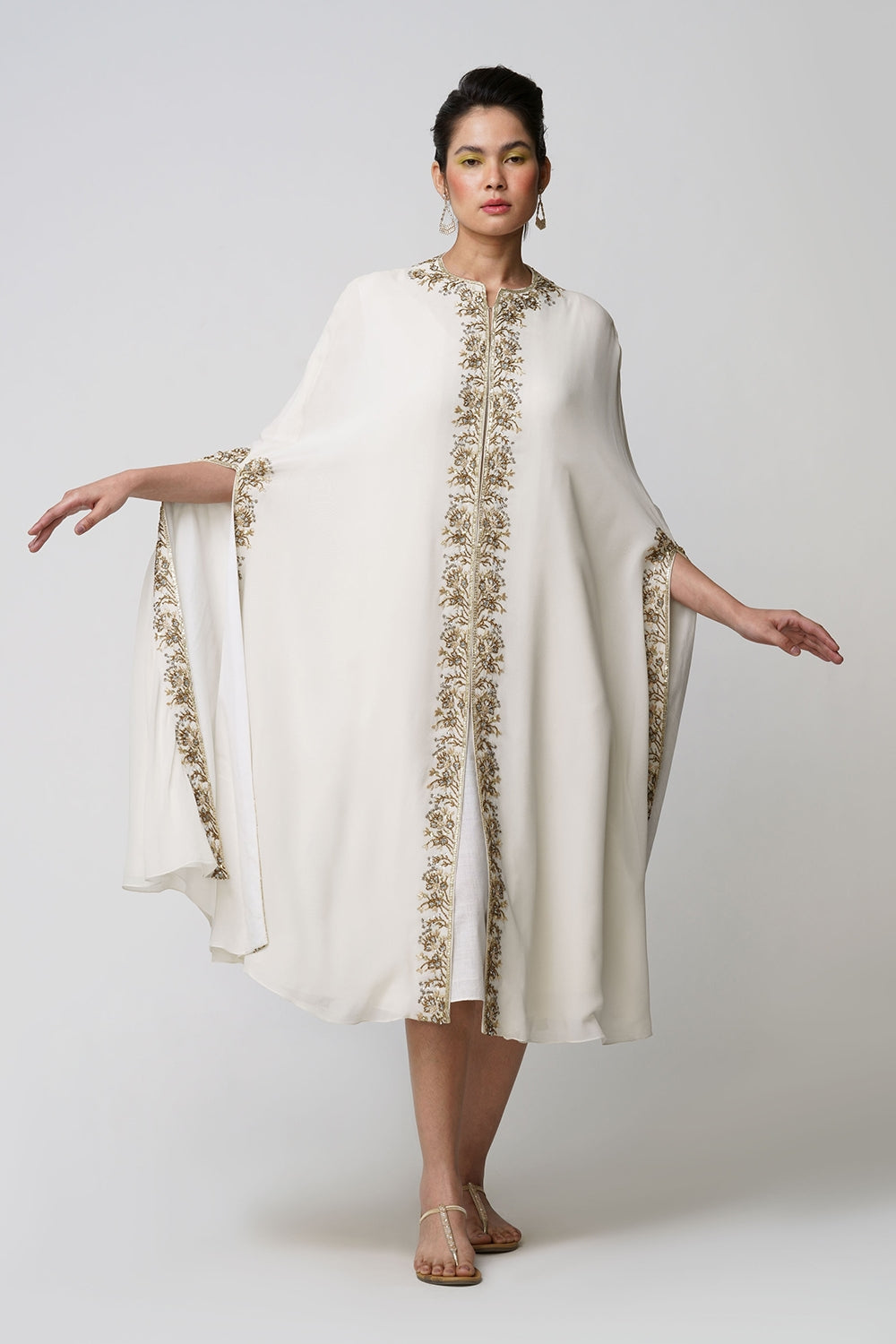 Inara' georgette mantle ivory