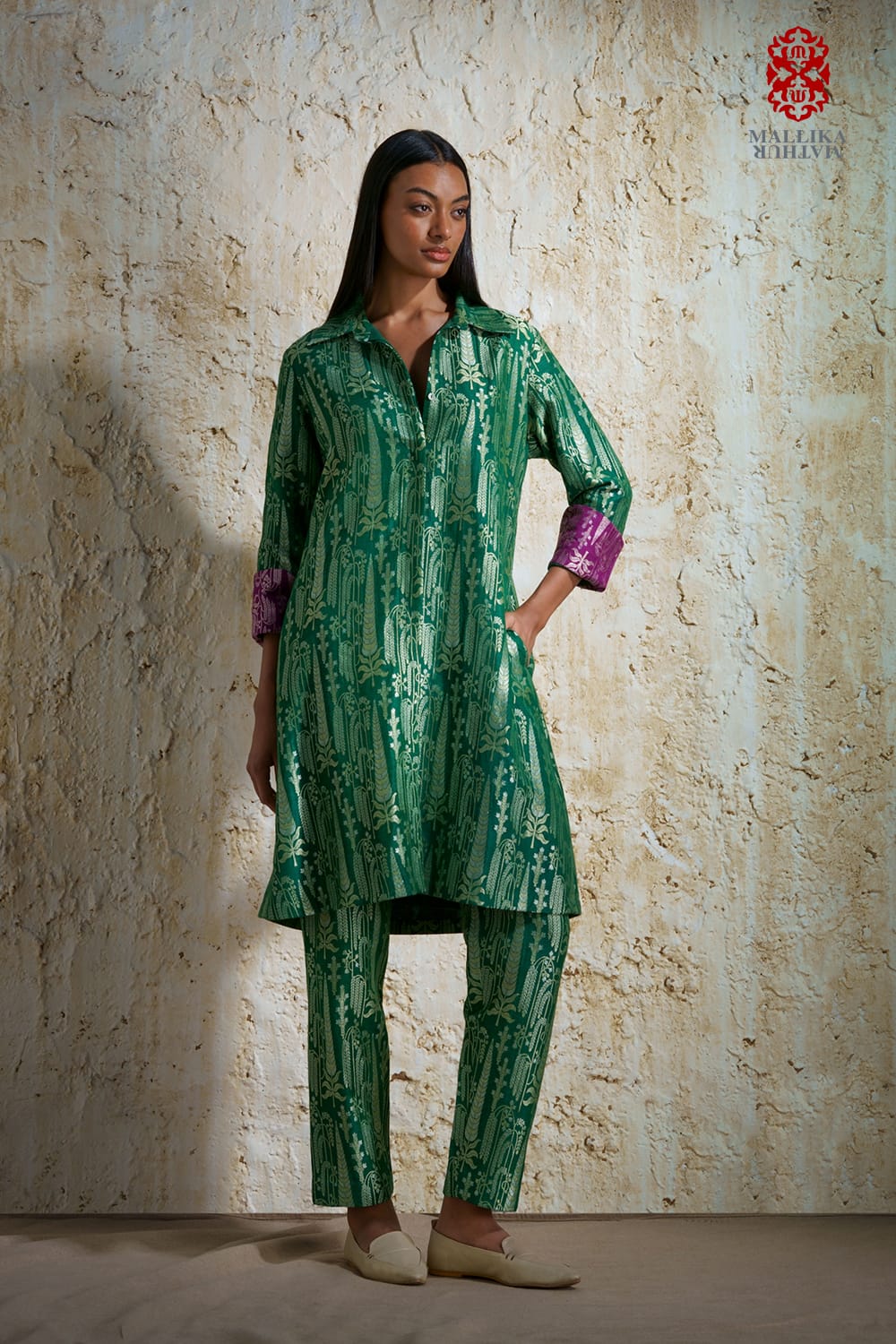 ‘Vriksha’ collared tunic and slim pants munga silk - image 3