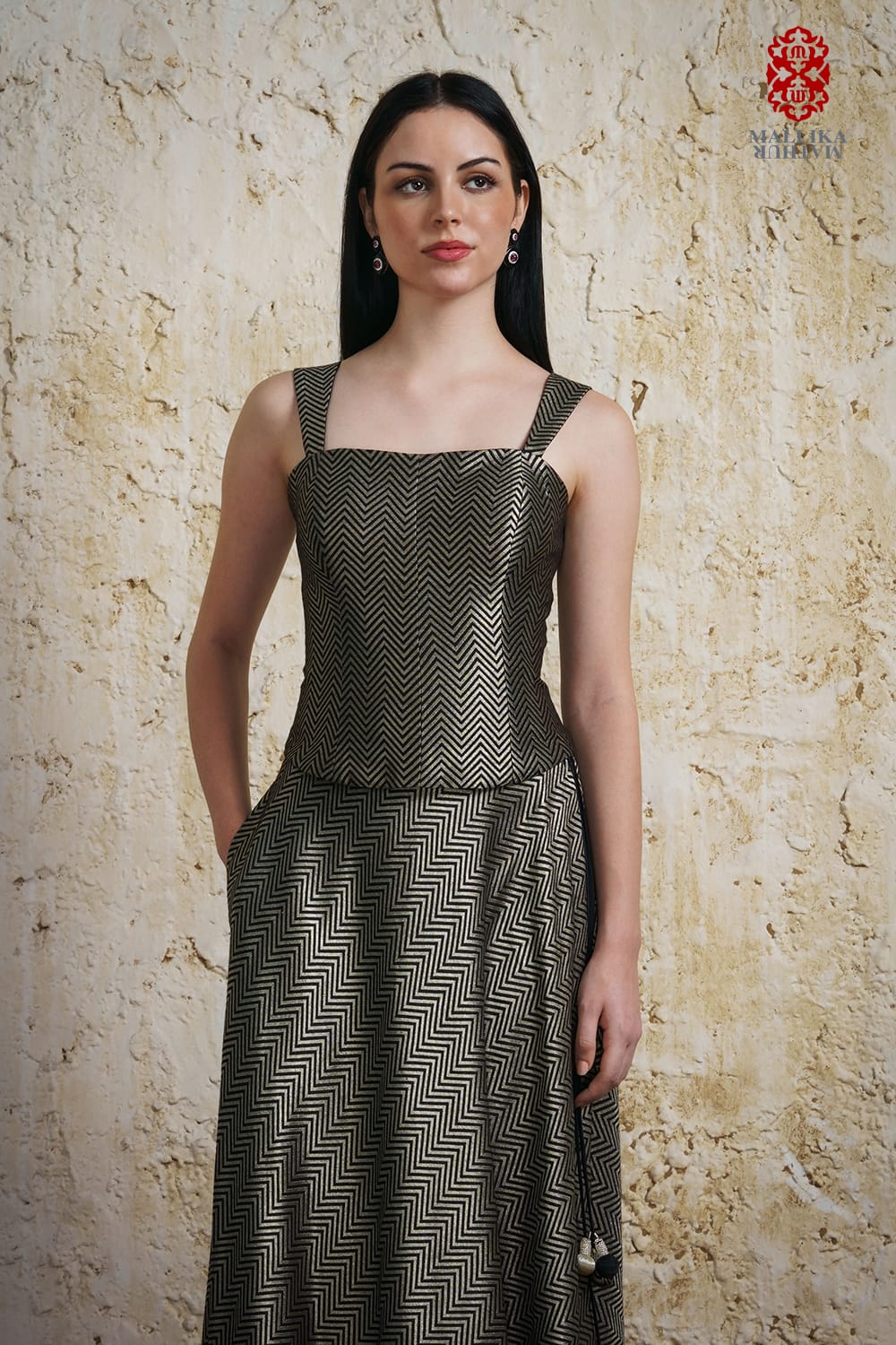 ‘Runa’ munga tussar silk skirt black - image 4