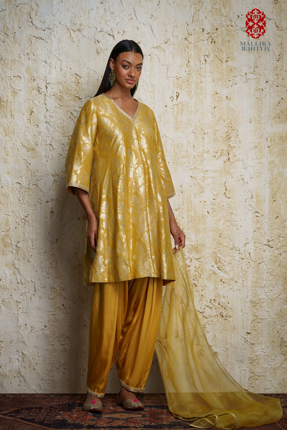'Amrasi’ munga silk kalidar tunic - image 3