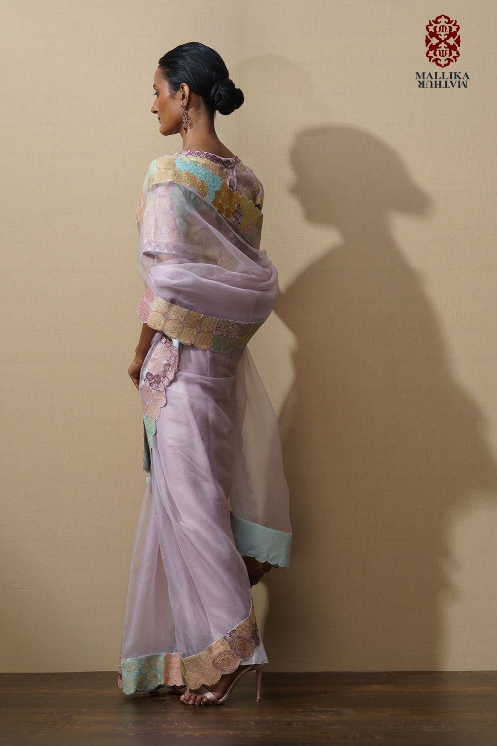 'Banaras bloom' crop top applique lilac - image 3