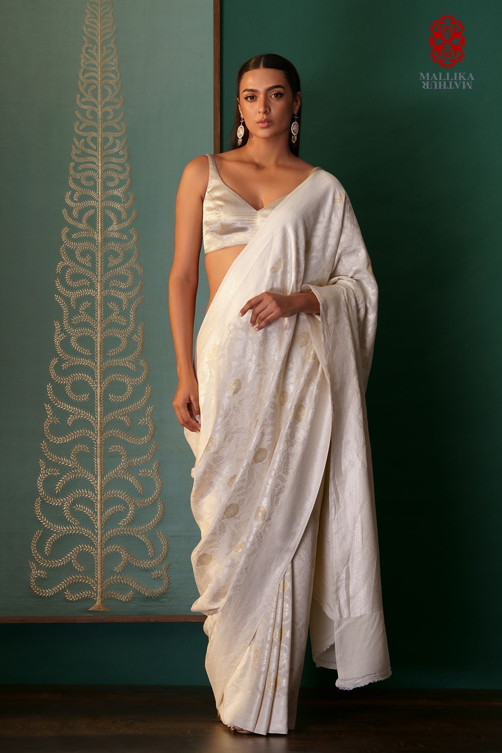'Perla’ ivory Banarasi munga silk sari