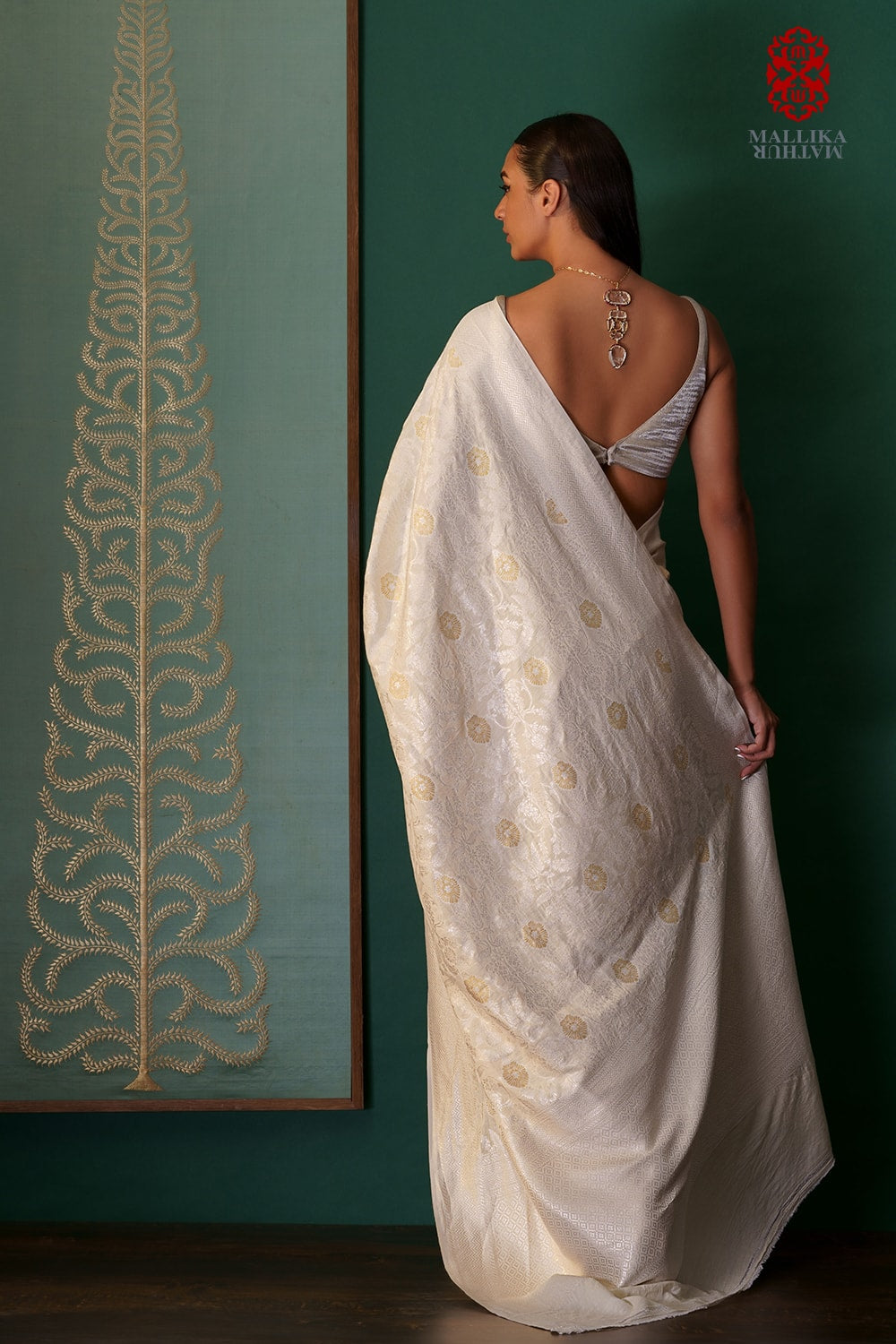 'Perla’ ivory Banarasi munga silk sari - image 3