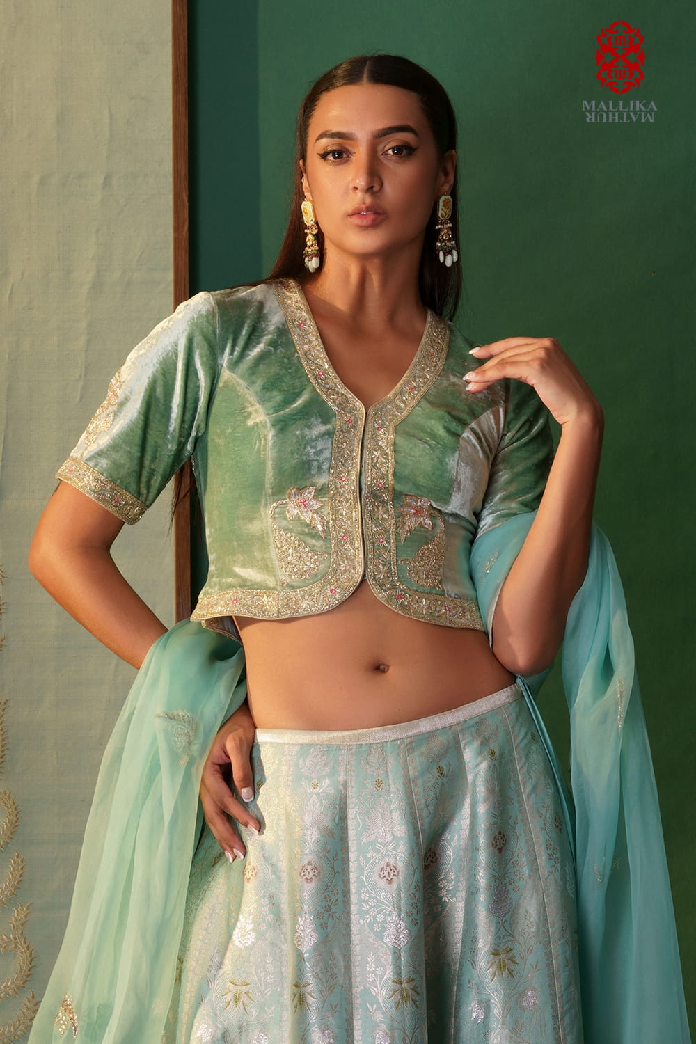 Firoza ‘Shahi Angoor’ velvet choli