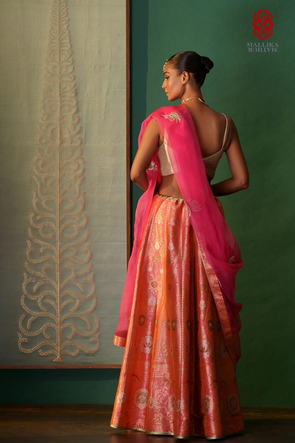 'Badrum jaal' Banarasi silk tissue brocade lehenga - image 3