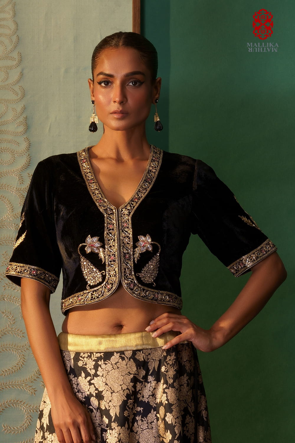 Midnight black ‘Shahi Angoor’ velvet choli