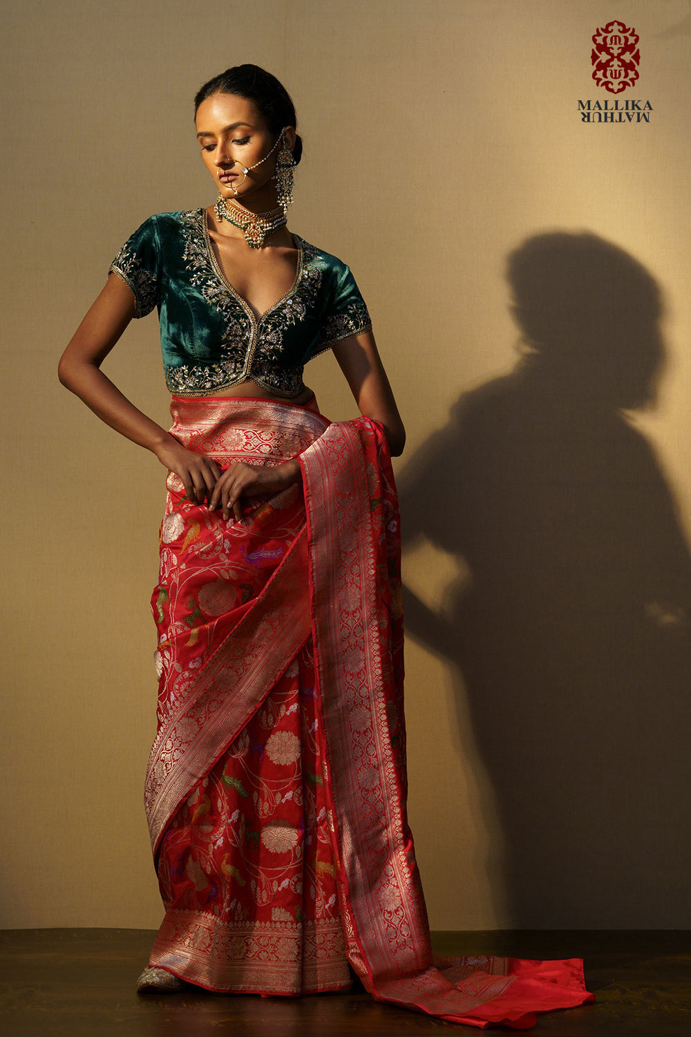 Koti velvet emrald green hand embroidered - image 2