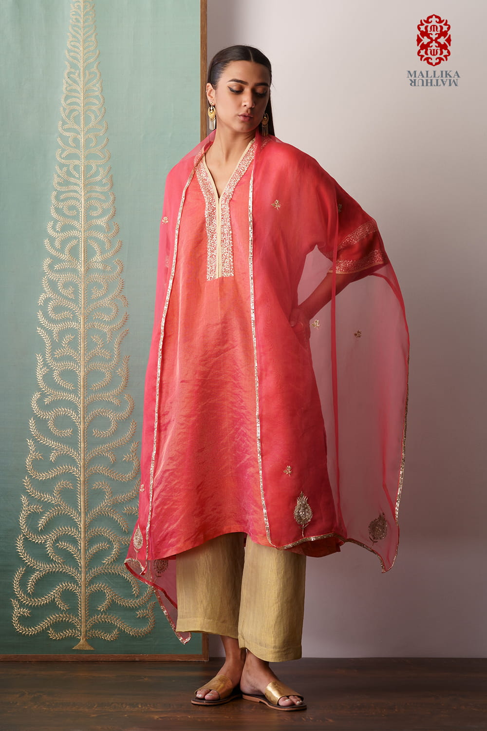 Dupatta kora coral orange embroidered - image 2
