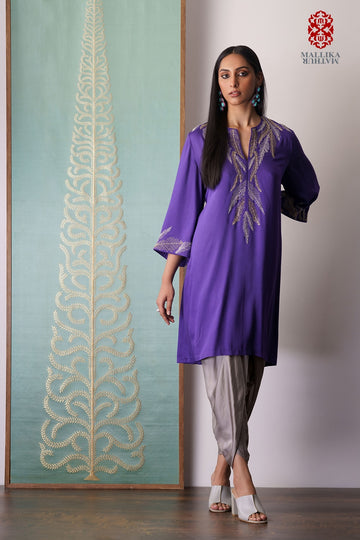 'Penna' tunic modal satin feather embroidery
