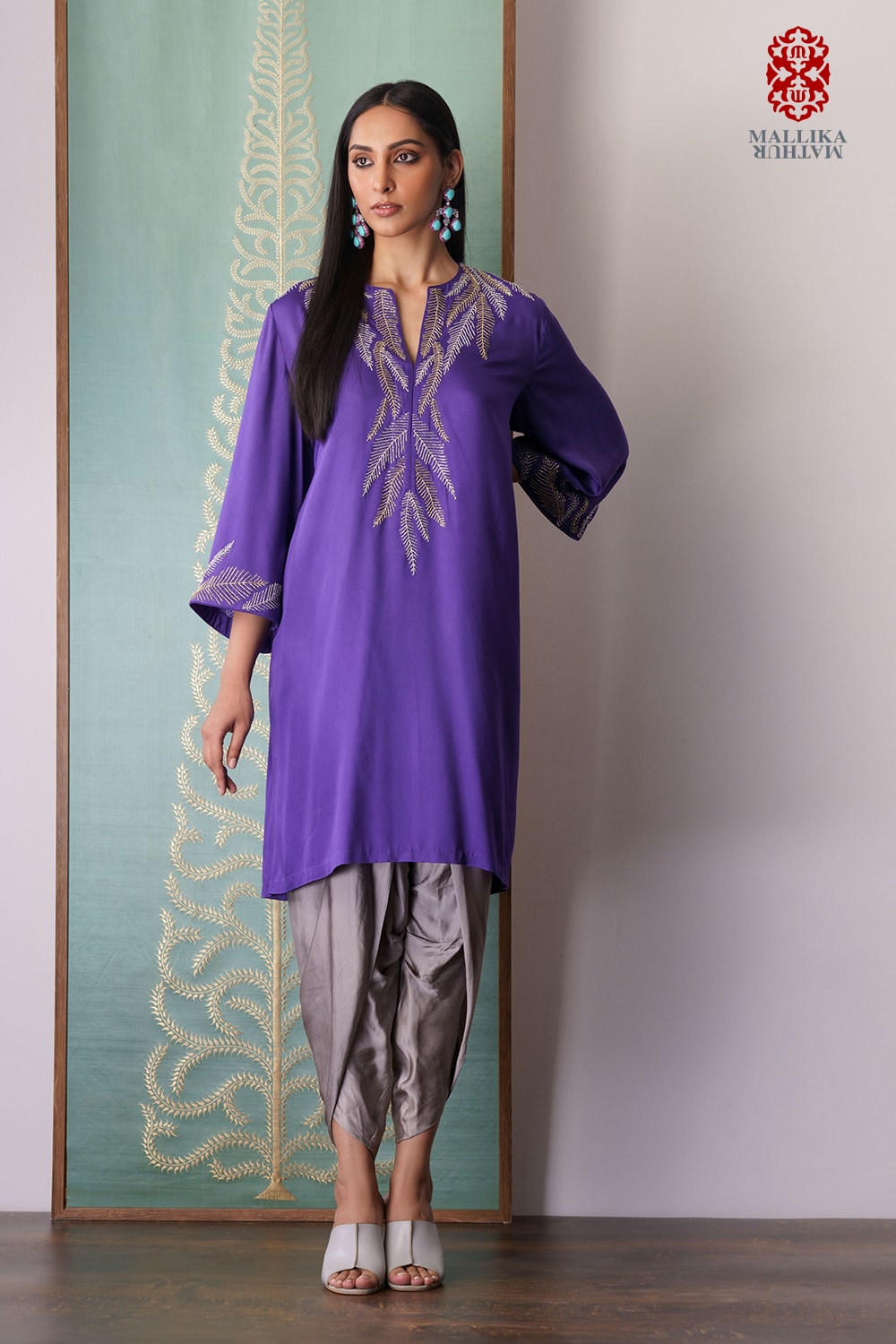 'Penna' tunic modal satin feather embroidery - image 3