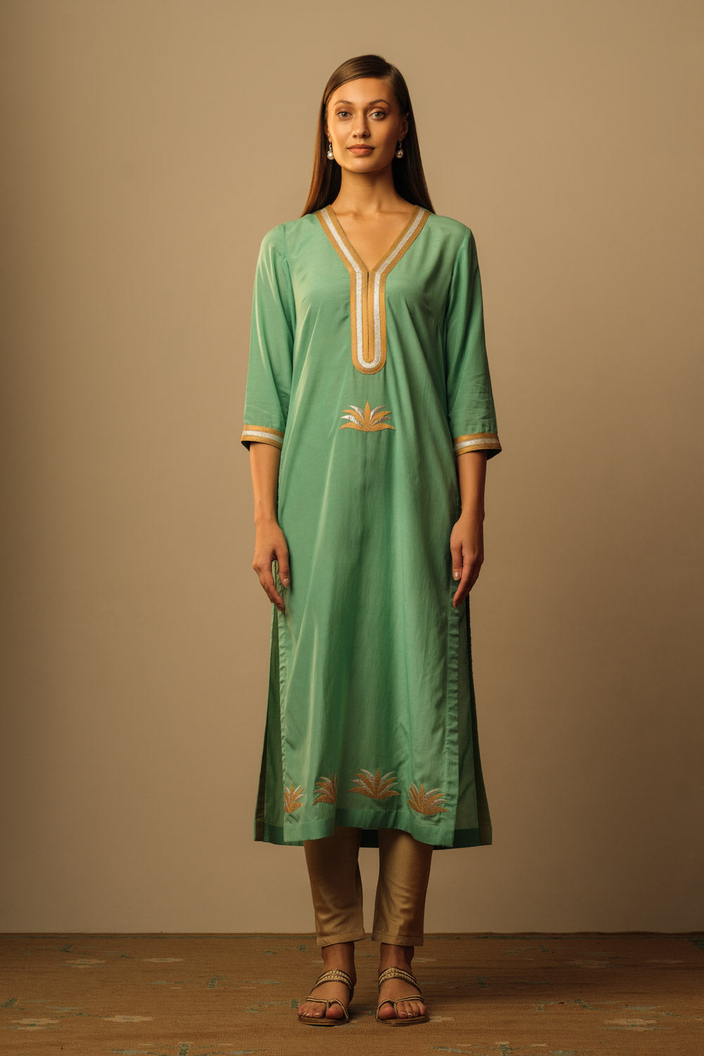 Lotus buti applique tunic aquamarine