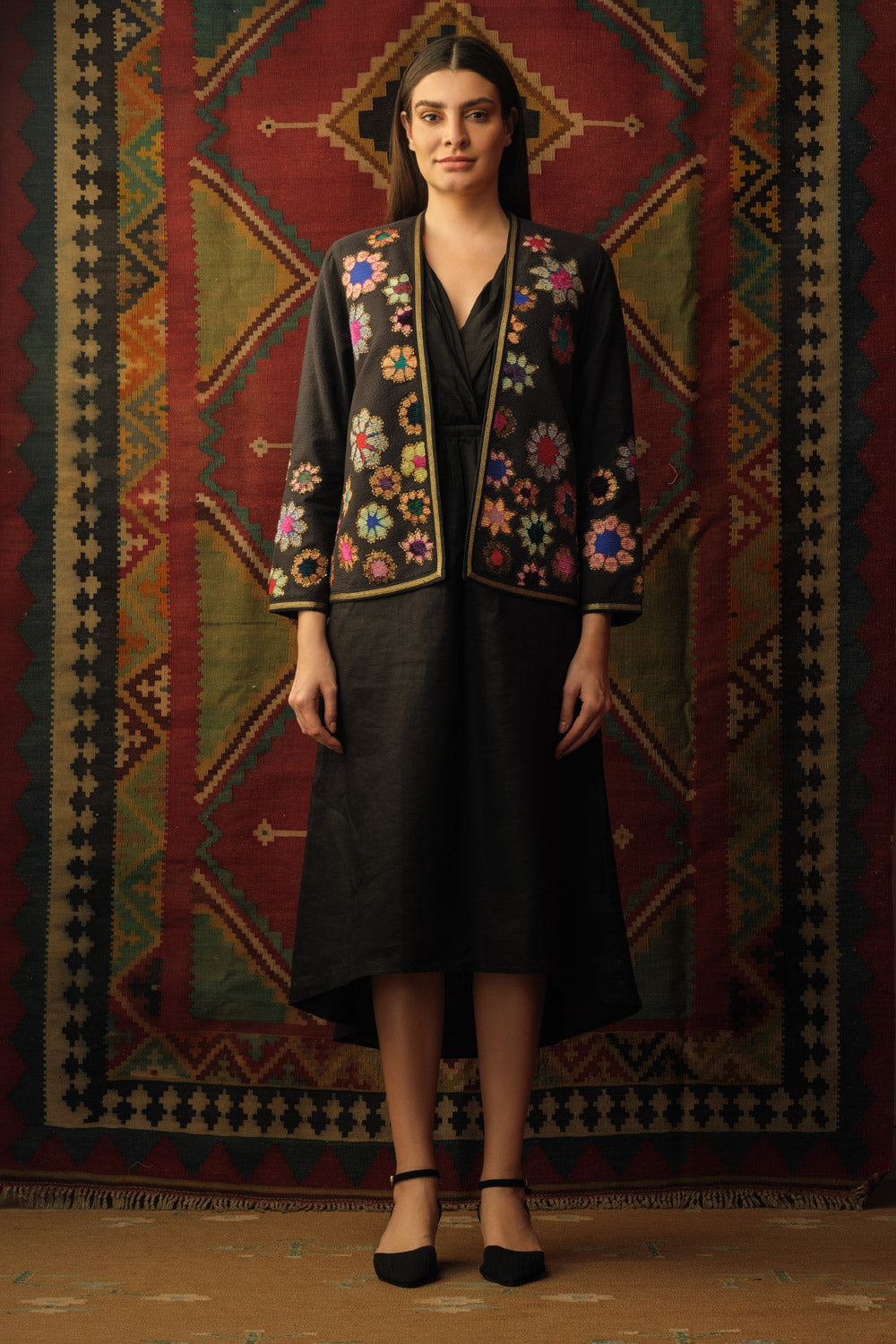 Banaras Bloom short 'chakri' motif applique jacket