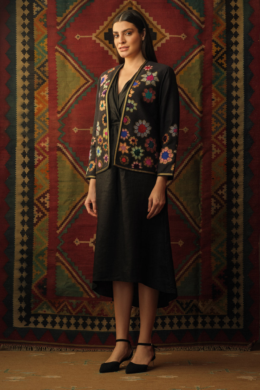 Banaras Bloom short 'chakri' motif applique jacket - image 2