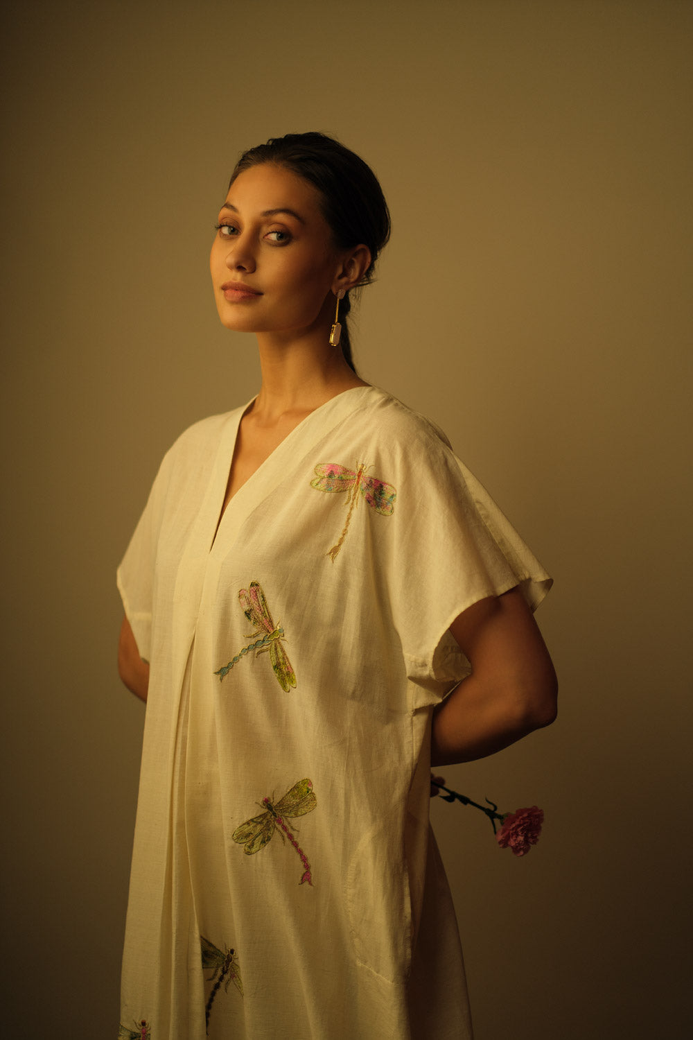 Dragonfly applique embroidered kaftan natural - image 2