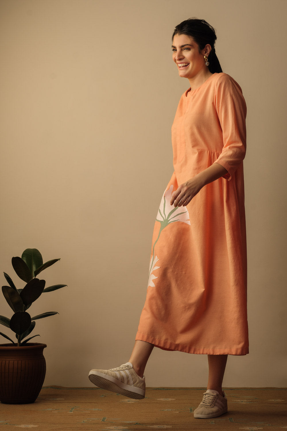 Peony flower applique dress peach - image 4