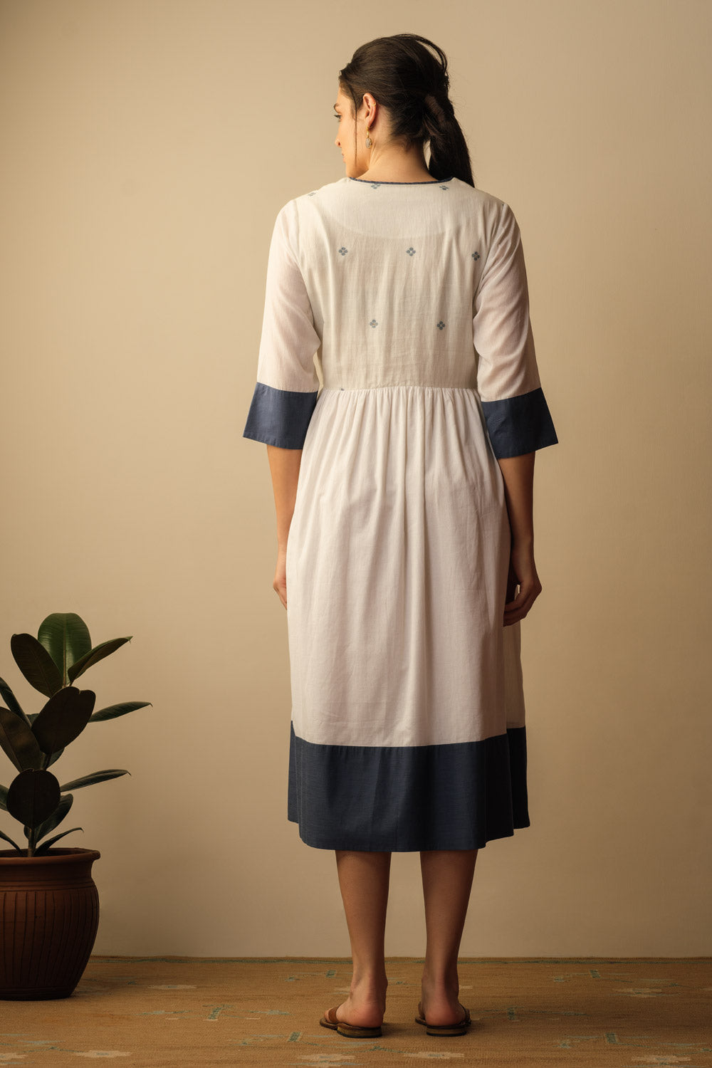'Peshwaz' Jamdani dress ivory & indigo