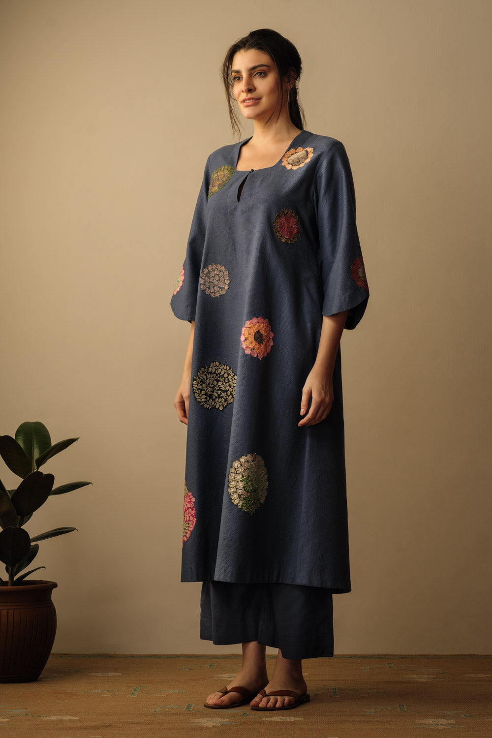 Chakri' buti applique tunic aegean blue - image 2