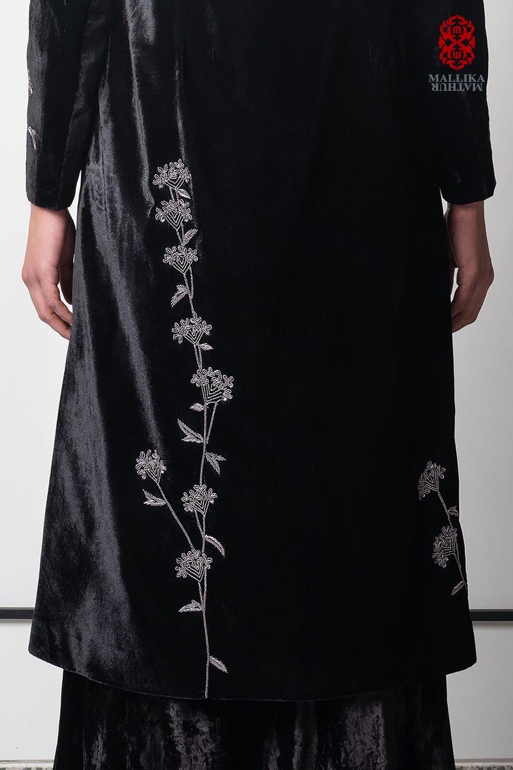 ‘Sweet Cicely’ velvet jacket black - image 4