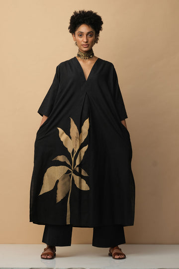 Plantain leaf applique kaftan black