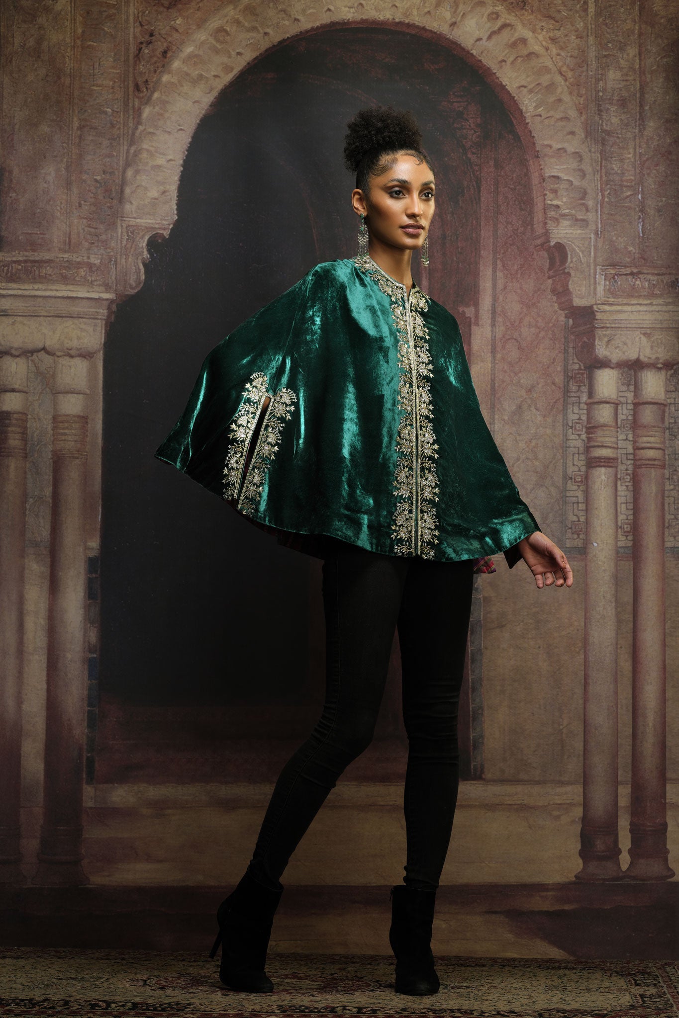 'TIANA' velvet opera capelet emerald green - image 2