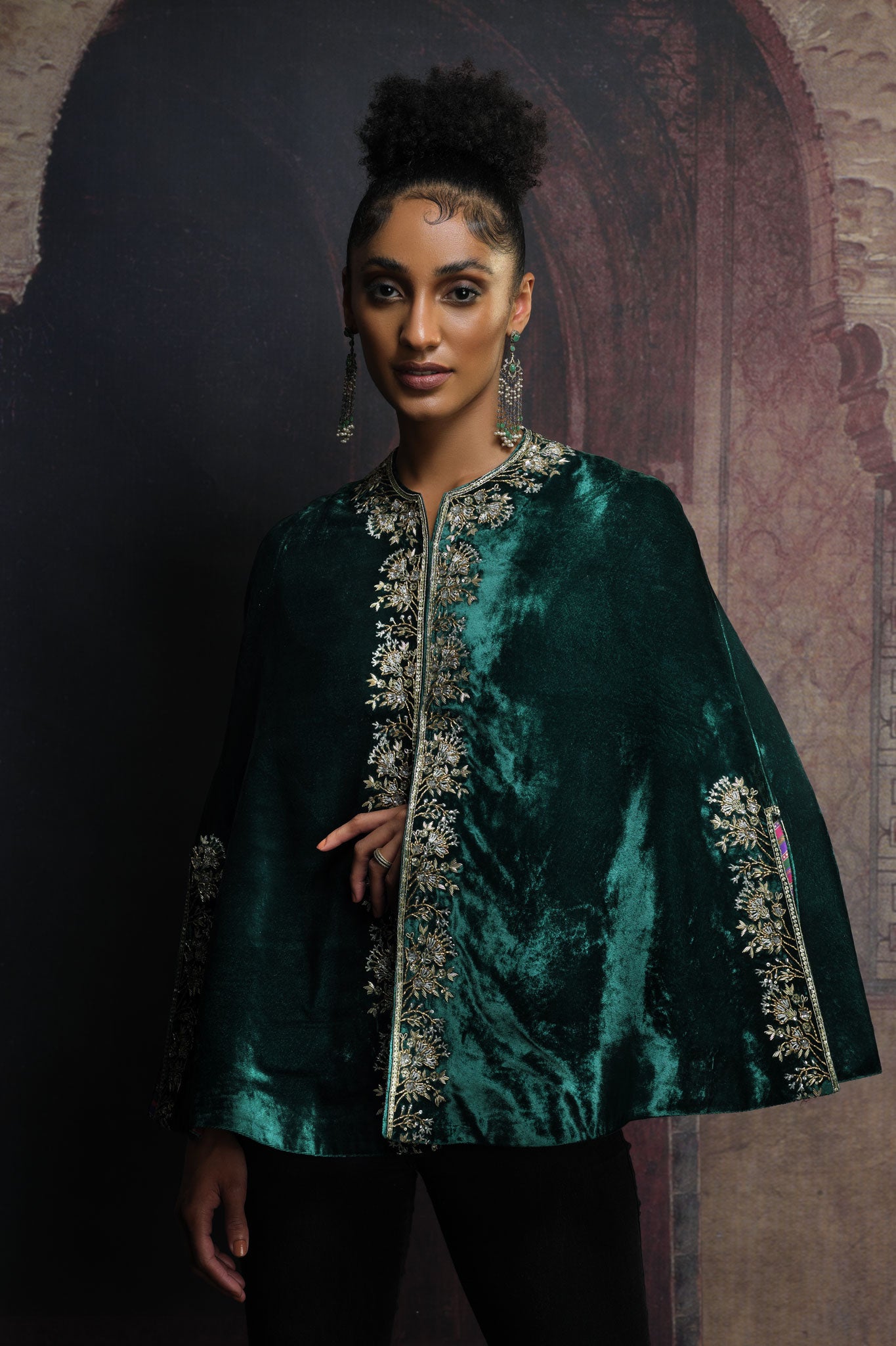 'TIANA' velvet opera capelet emerald green