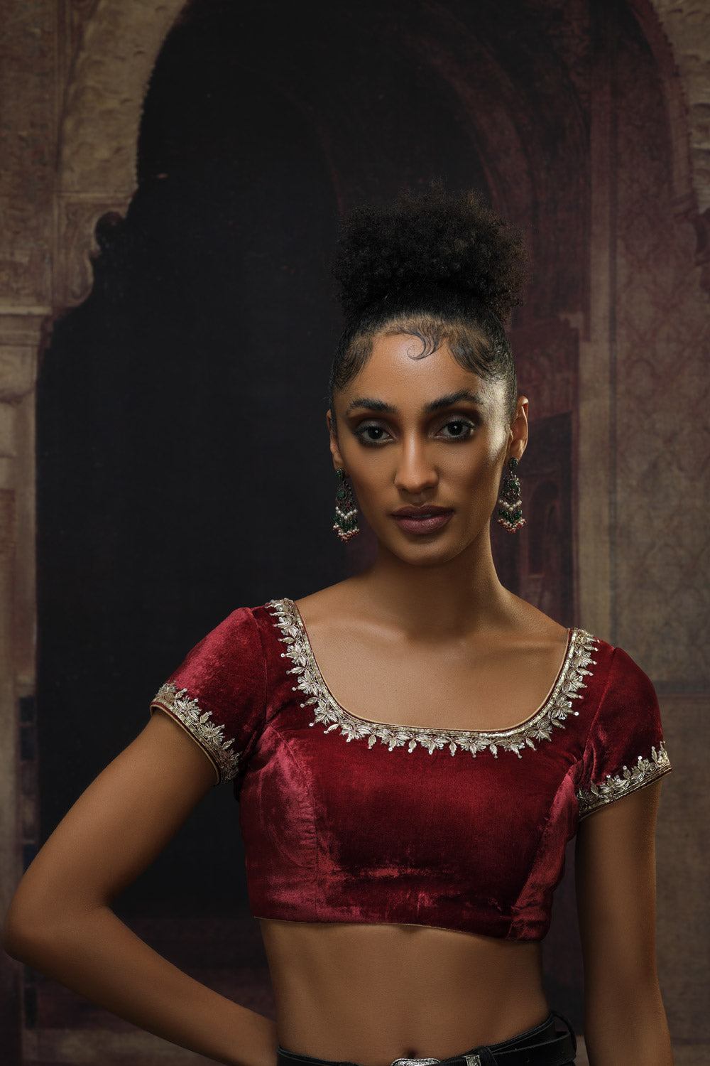 'Sultani surkh shaneel jhalar bel' blouse