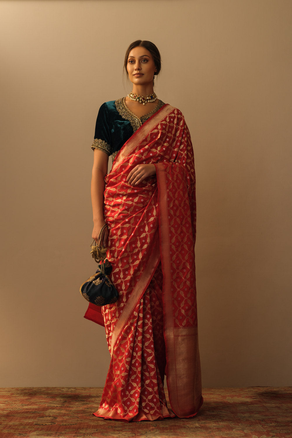 Jaal with small flower buti saree