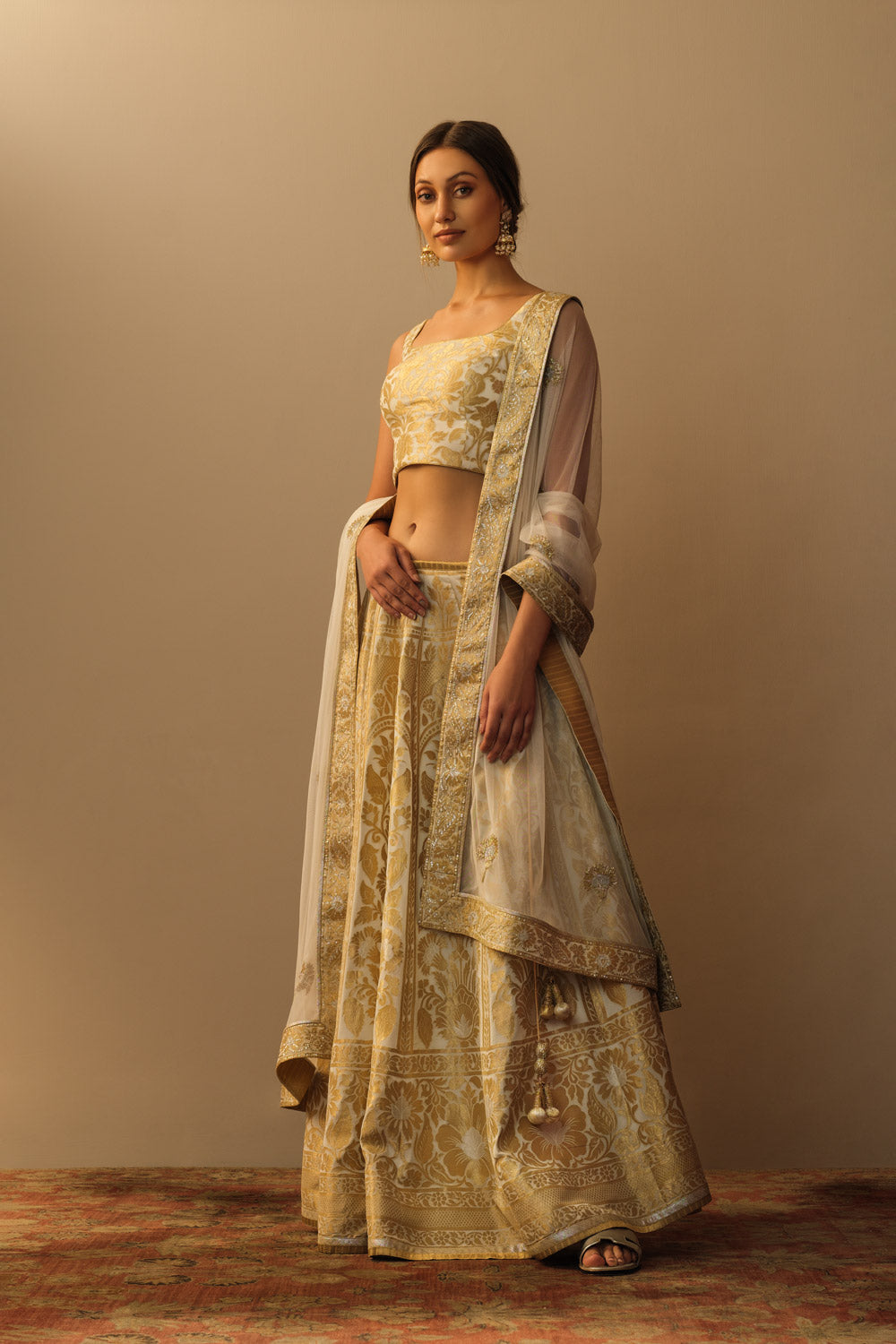 'Amara' kalidar mughal lehenga ivory and gold - image 4
