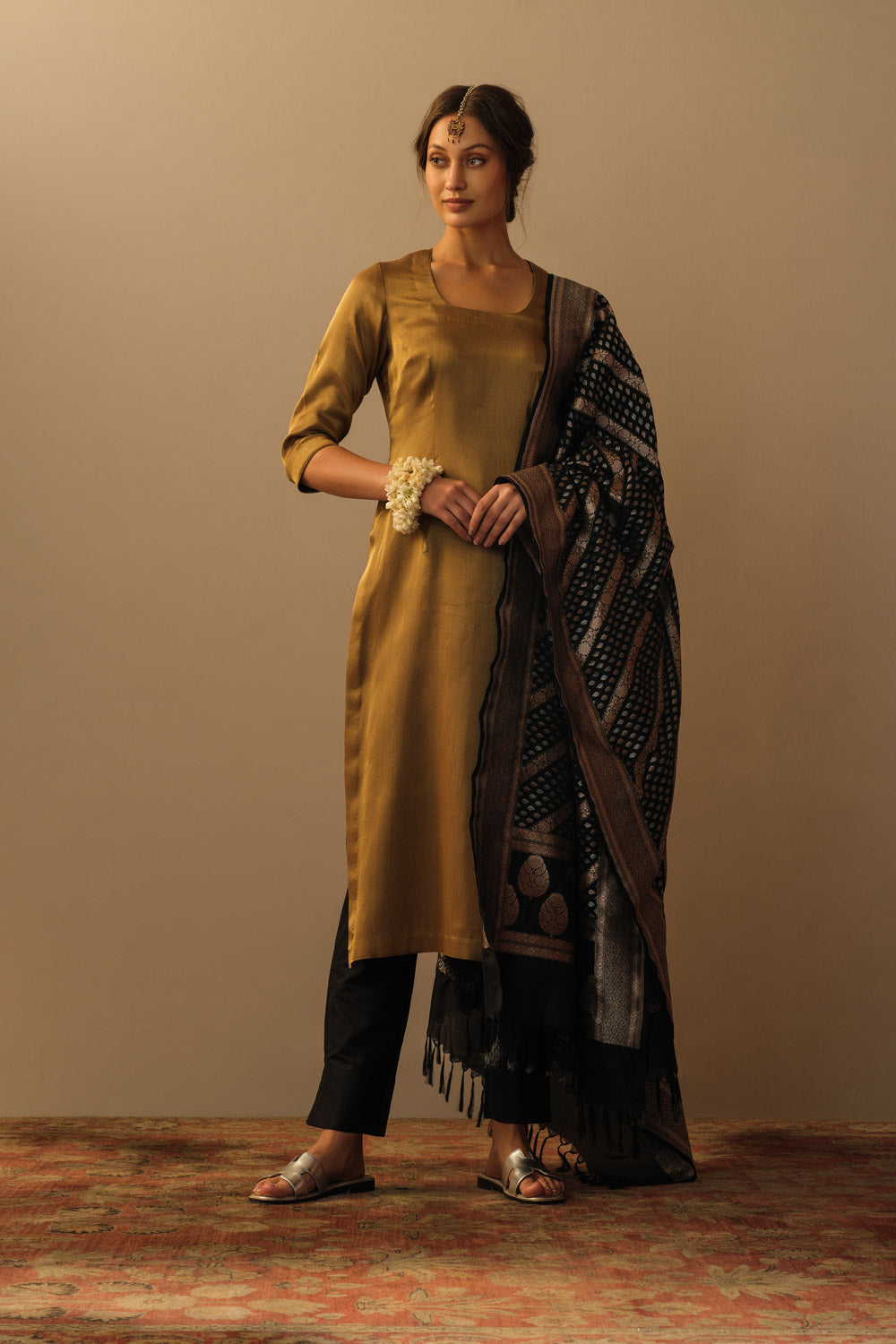 Gold zari fitted tunic - image 2