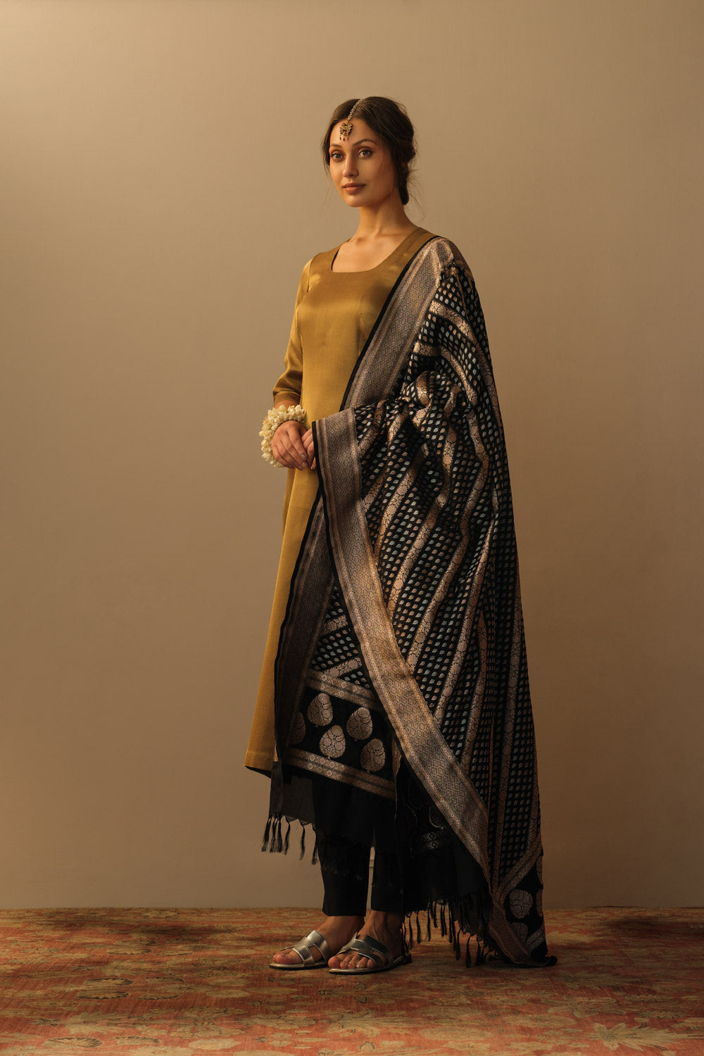 Gold zari fitted tunic - image 3
