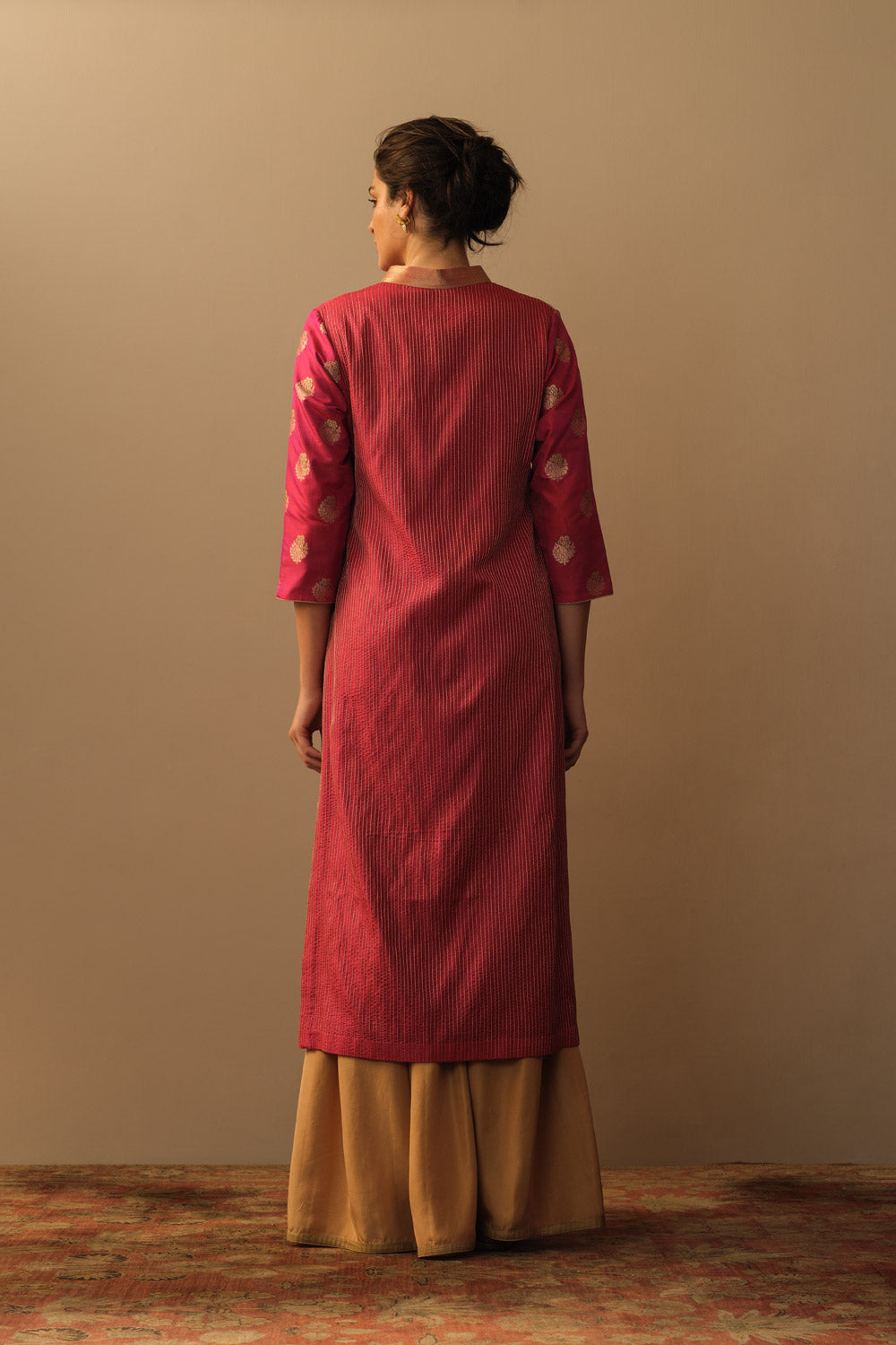 Kadhuan sharifa motif tunic rani & red silk - image 3