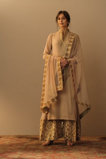 'Aafreen' sharara set 'Badami'
