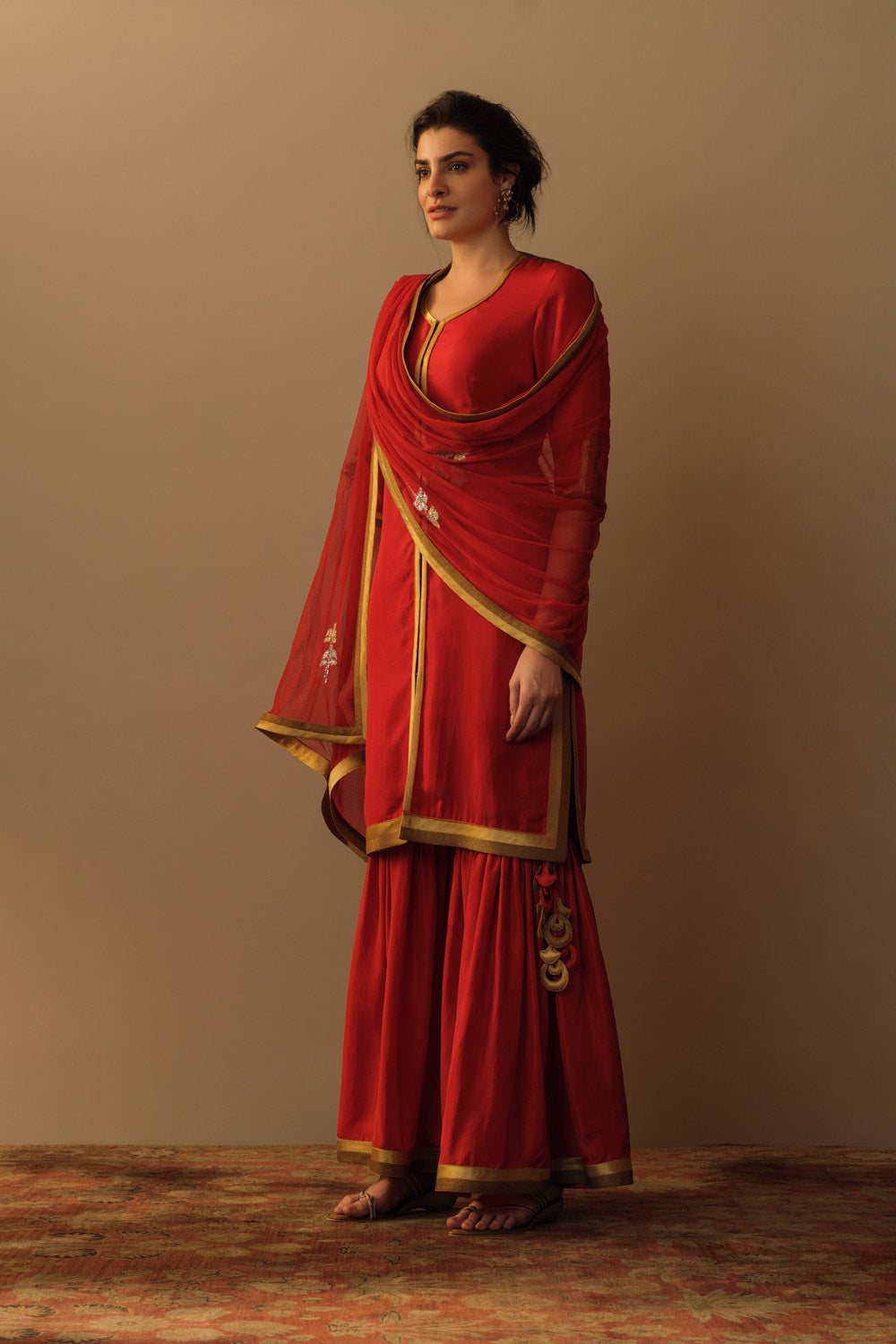 'Surkh' gharara set - image 3